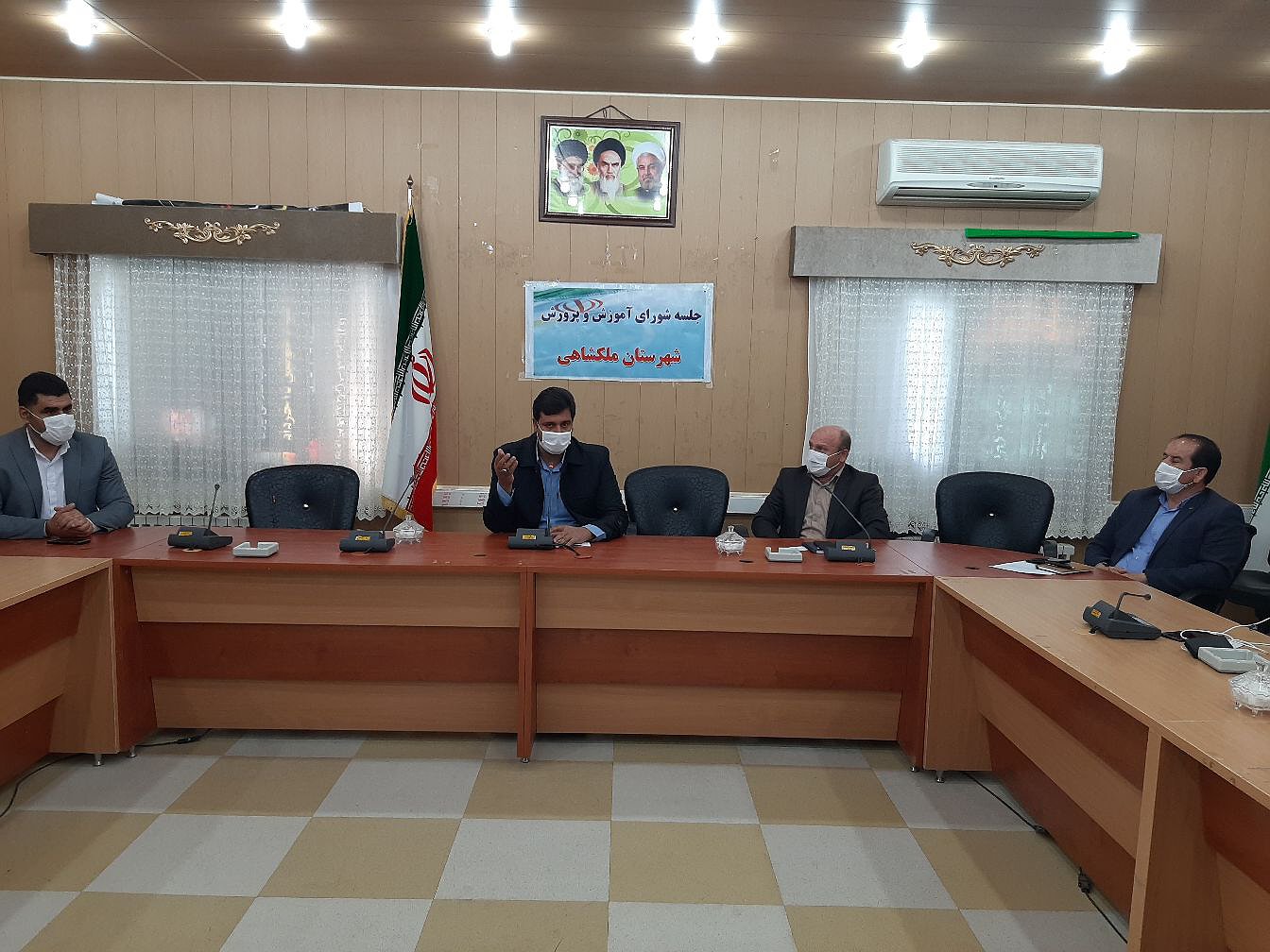 جلسه شورای آموزش و پرورش شهرستان ملکشاهی برگزار شد.
